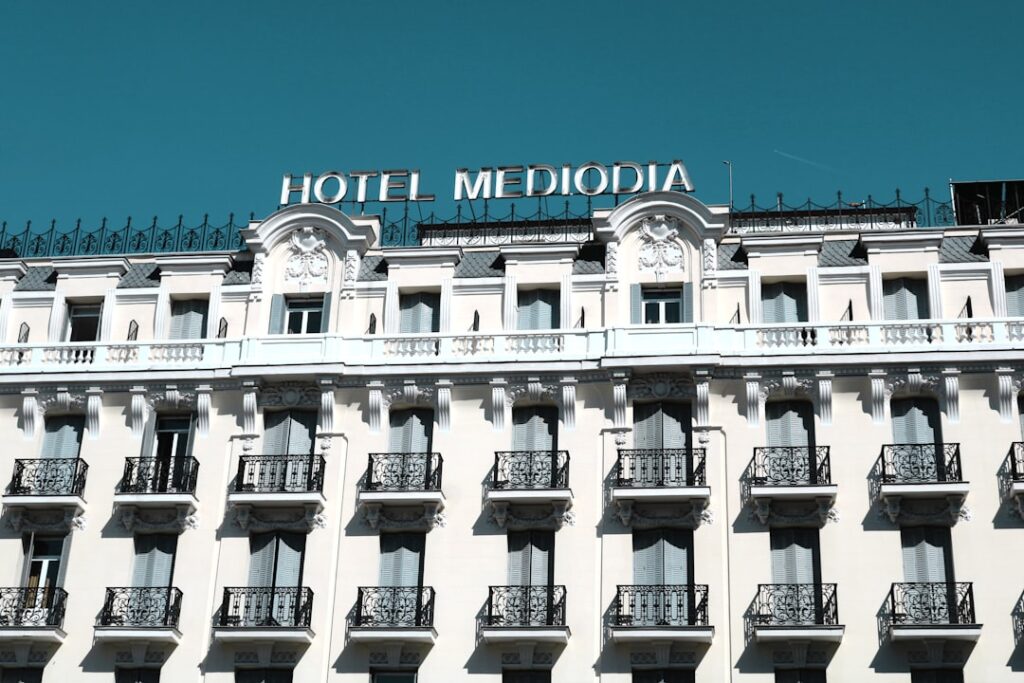 découvrez l'élégance et le confort des hôtels barceló, où chaque séjour est une expérience inoubliable. profitez de services premium, de destinations de rêve et d'une atmosphère accueillante pour des vacances parfaites.