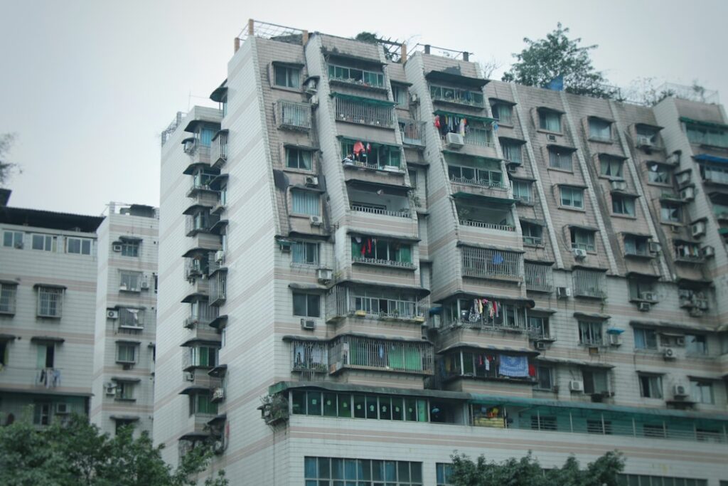 découvrez nos serviced apartments confortables et entièrement équipés, parfaits pour vos séjours courts ou longs. profitez de services hôteliers, d’emplacements centraux et d’une atmosphère accueillante, idéale pour voyageurs d’affaires ou de loisirs.