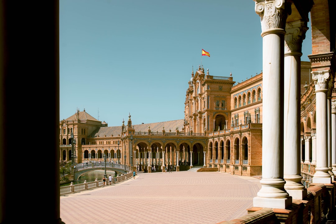 découvrez l’espagne avec notre forfait voyage complet : visites des plus belles villes, hébergement, activités et expériences authentiques. réservez votre séjour inoubliable dès maintenant !