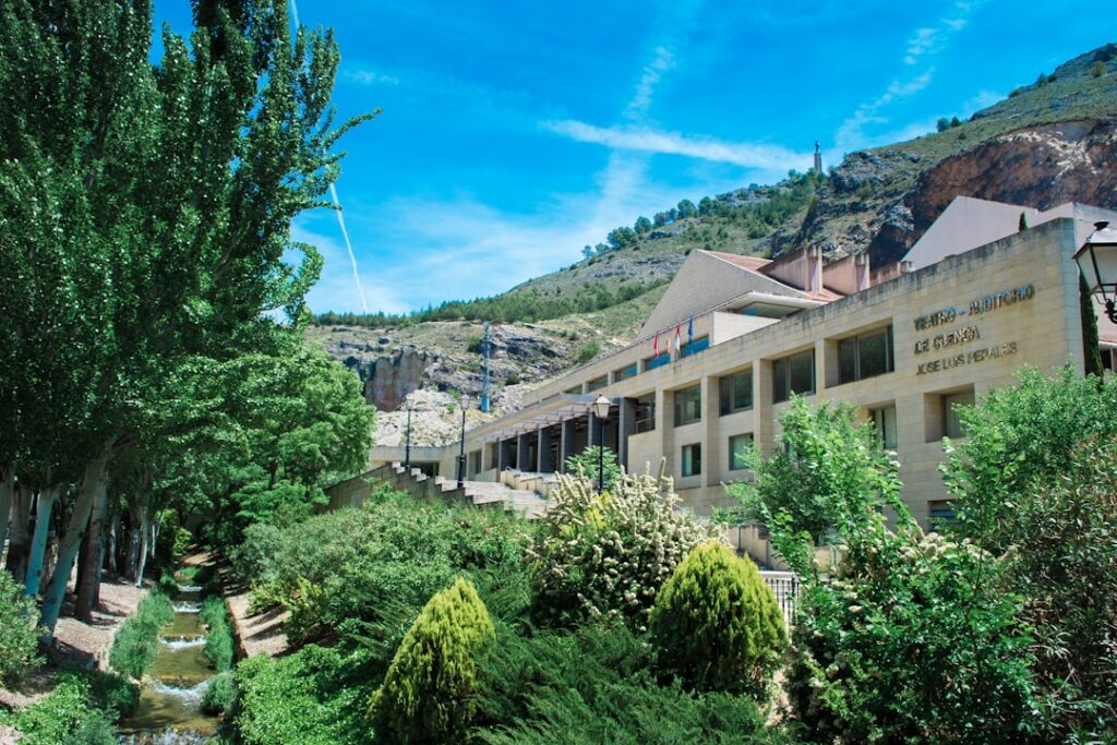 découvrez les meilleurs hôtels de montagne en espagne pour un séjour inoubliable au cœur des paysages naturels splendides.