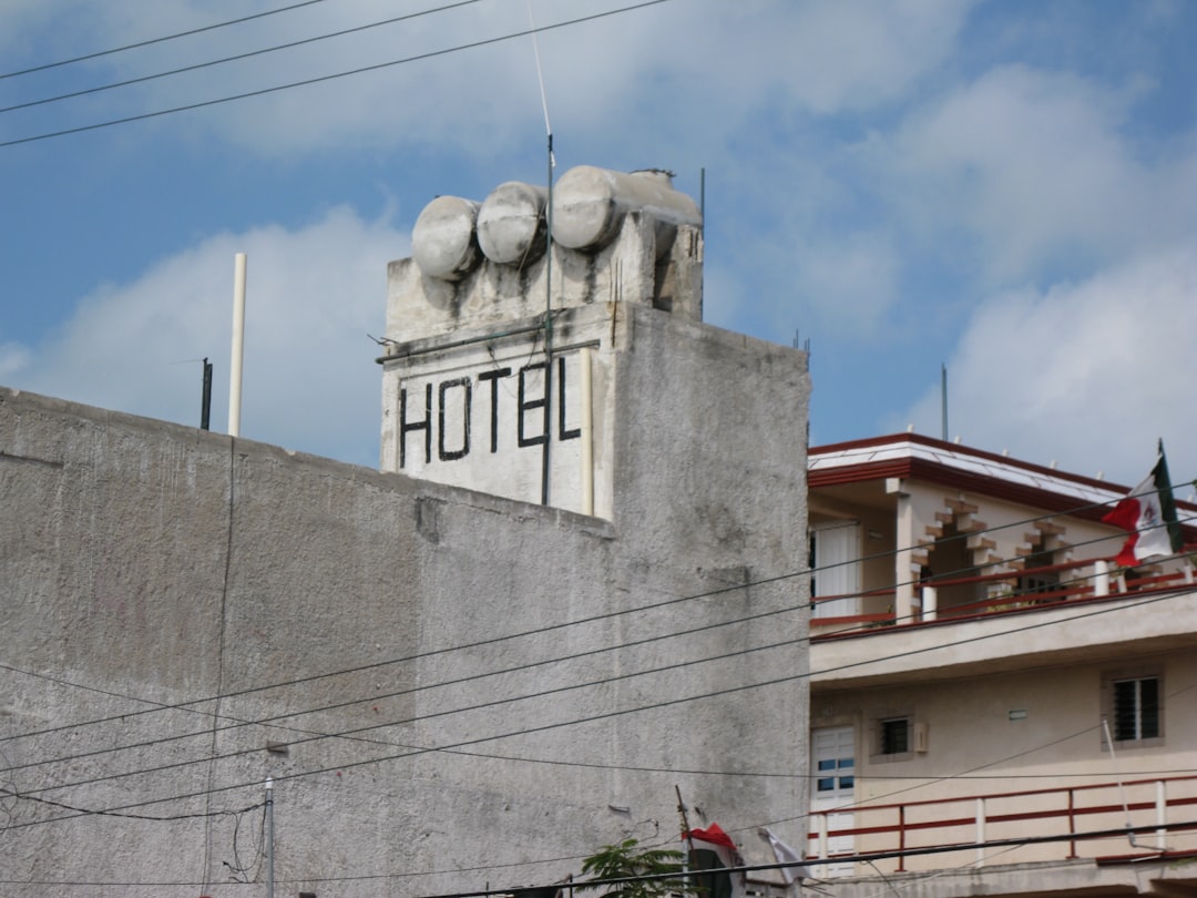 découvrez les meilleurs hôtels pour votre road trip près de la frontière, alliant confort et proximité pour un séjour agréable et pratique.